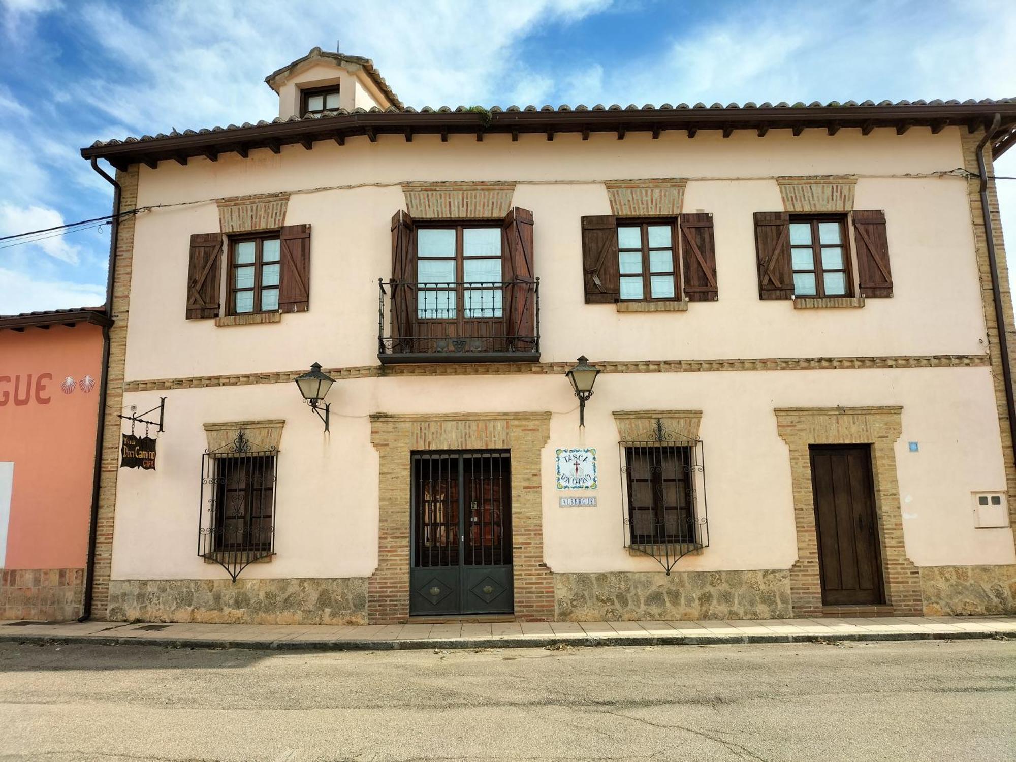 Don Camino Low Cost Villalcazar de Sirga Luaran gambar